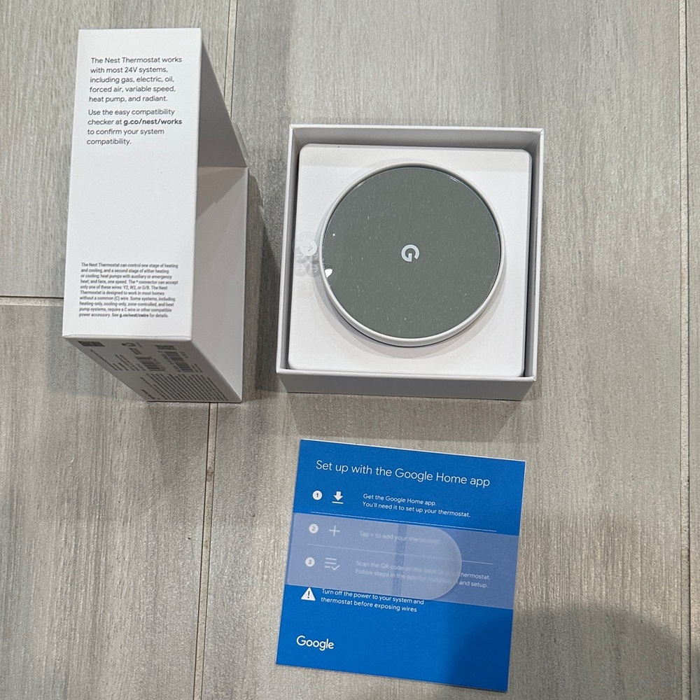 New Google Nest Smart Thermostat in Snow White - Picture 3 of 5